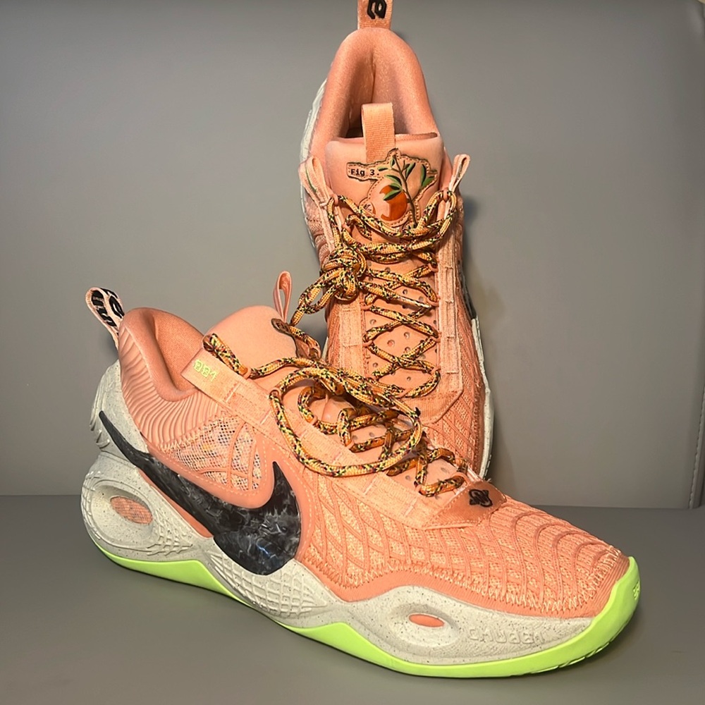 Nike cosmic unity